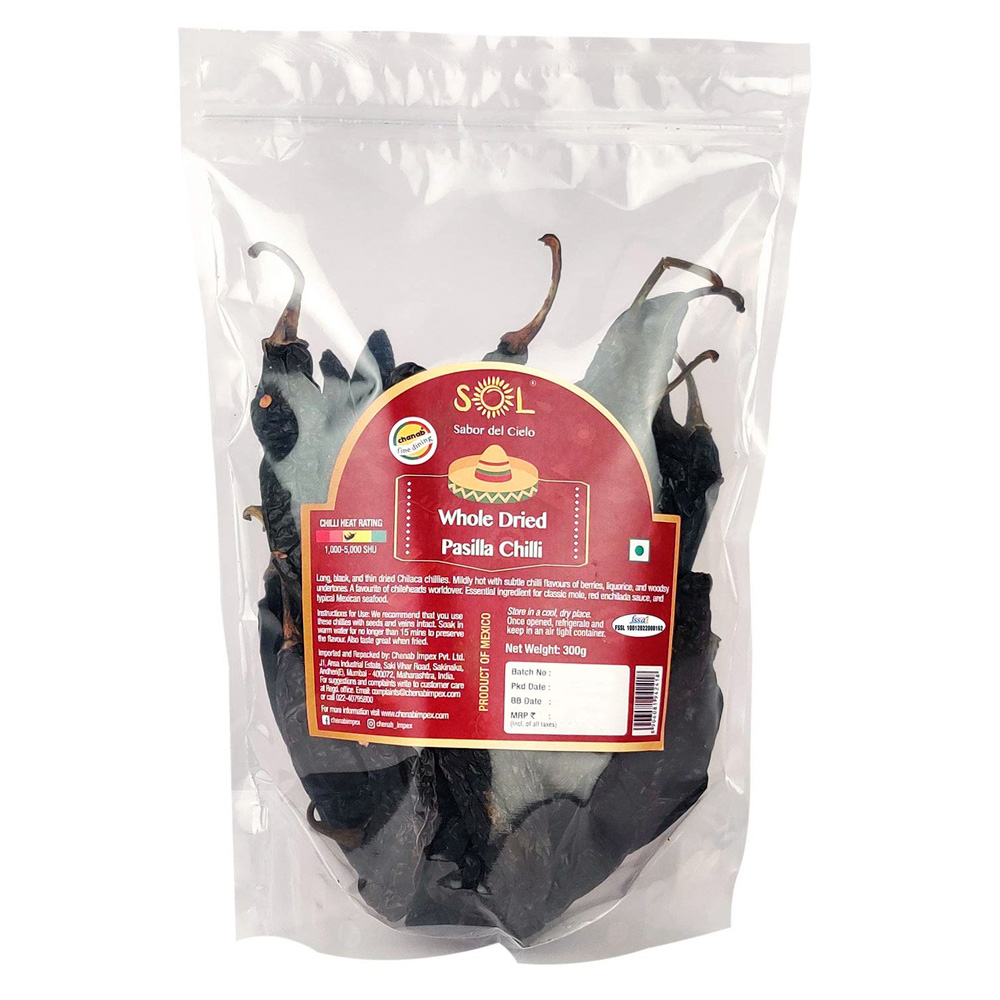 Whole Dried Pasilla Chillies with stem